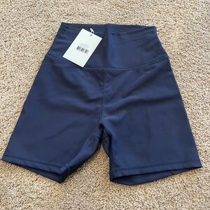 Wilo Shorts size small
